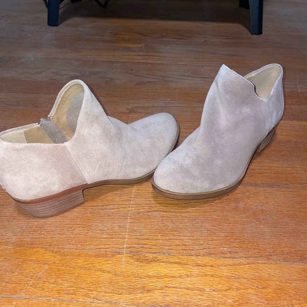 Lucky Brand Light Tan Ankle Booties